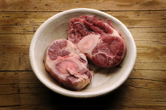 Ossobuco オッソ・ブーコ Оссобуко Osso buco אוסובוקו