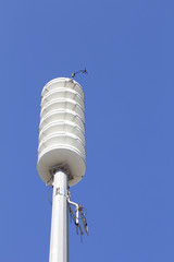 Communications tower