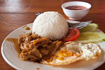 deep fried pork and garlic top on rice