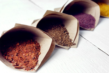 Paper envelopes with spices