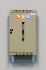 Circuit breaker box