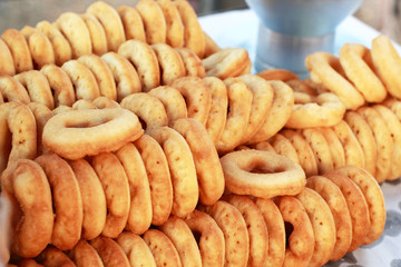making donut placed in a row.