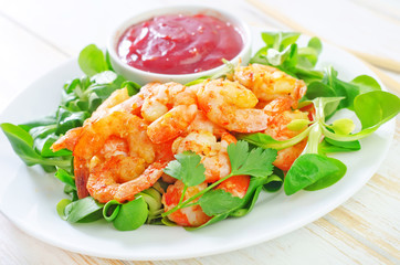 shrimps with salad