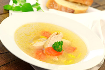 Hühnersuppe