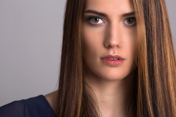 Obraz premium Pretty young woman