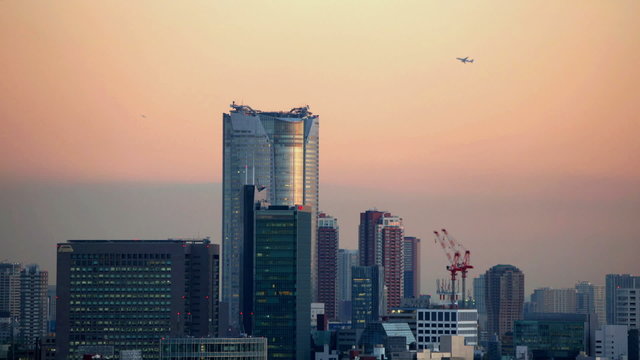 東京都市風景　夕景がきれいな高層ビルイメージ　インターバル撮影