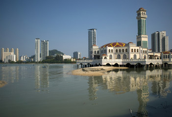 Fototapeta premium The floating mosque, Tanjung Bungah, Penang, Malaysia