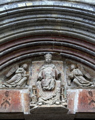 Tympan: entrée de l'église Notre Dame de Cunault.