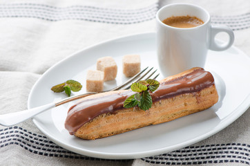 coffee eclair