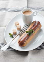 coffee eclair