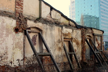 ruins in Warsaw centre - obrazy, fototapety, plakaty