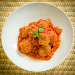 Polpette al sugo, meatballs with tomato sauce