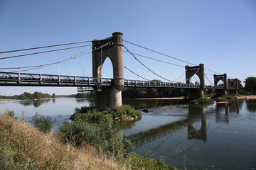 Fototapeta na wymiar Pont de Langeais.