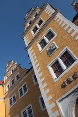 Vor dem Portal des Annaburger Schlosses