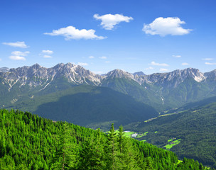 Fototapeta premium Beautiful mountain scenery, Bruneck, Italy Alps
