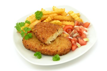 kotlet rybny z frytkami
