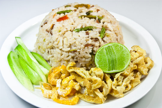 Rice mixed with shrimp paste and dried shrimp eggs inserted,Thai