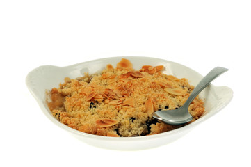 Le crumble de fruits avec amandes effilées