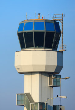 Small air traffic controle tower on a nice day.