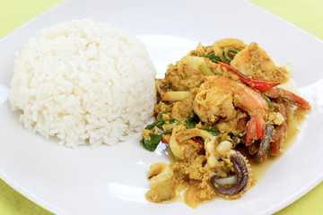 Seafood yellow curry powder stir Fried
