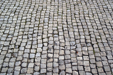 Portuguese pavement, Calcada portuguesa