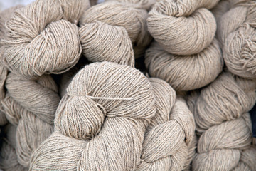 Wool yarn