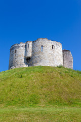 Fototapeta na wymiar Clifford's Tower in York, a city in England