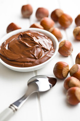 chocolate spread in bowl