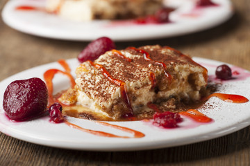 Tiramisu mit Rumfrüchten