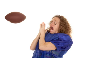Foto op Plexiglas woman football player scared of ball © Poulsons Photography