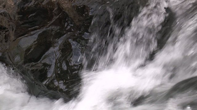 chutes d'eau (Ngare Sero)
