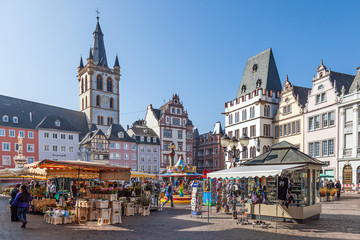 Marketplace in Trier - obrazy, fototapety, plakaty