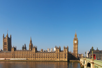 Fototapeta na wymiar House of parliament and Westminster bridge in London, United Kin