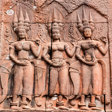 Devatas typical of Angkor Wat