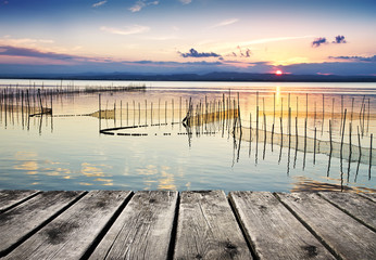 Fototapeta na wymiar Jezioro światła i kolorów