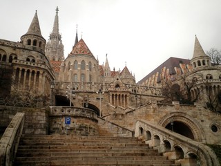 Fototapeta na wymiar Historyczne budynki w Budapeszcie