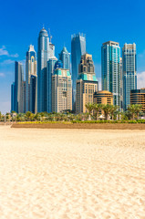 Dubai Marina. - 62612393