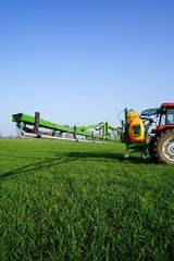 Getreideanbau, Pflanzenschutz © Countrypixel