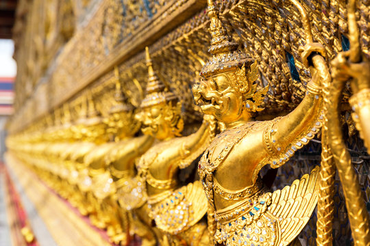 Golden statues in Wat Po, Thailand