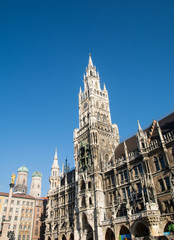 Fototapeta na wymiar München-Rathaus auf Marienplatz