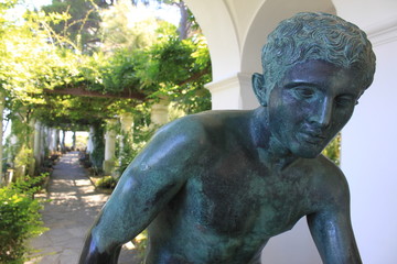 Statue villa San Michele à Anacapri - Italie - 62640513