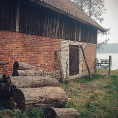 stara stodoła na Mazurach © Tomasz Niewęgłowski