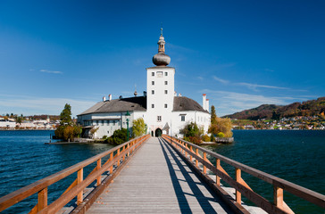 Fototapeta na wymiar Ort castle bridge, Austria