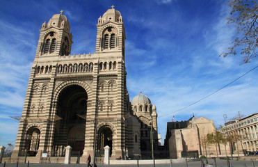 Fototapeta na wymiar Katedra Santa Maria Maggiore w Marsylii