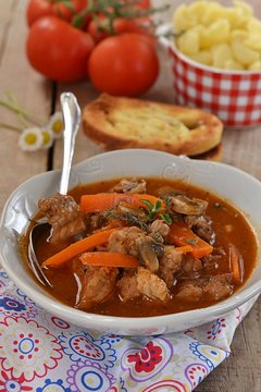 French veal stew "Marengo"