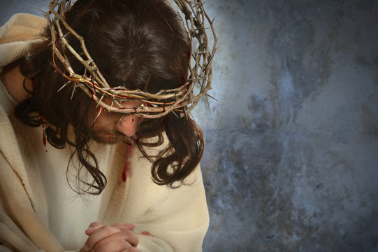 Jesus With Crown Of Thorns