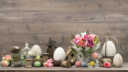 Easter decoration with tulips end eggs - obrazy, fototapety, plakaty