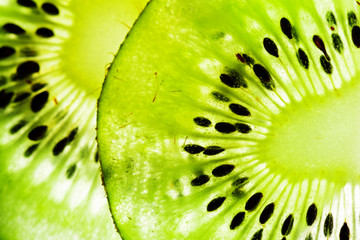  green kiwi fruit