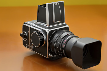Antica fotocamera a pellicola medio formato