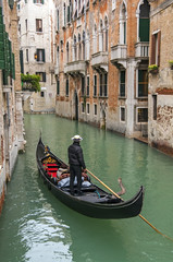 Fototapeta na wymiar gondola w Wenecji